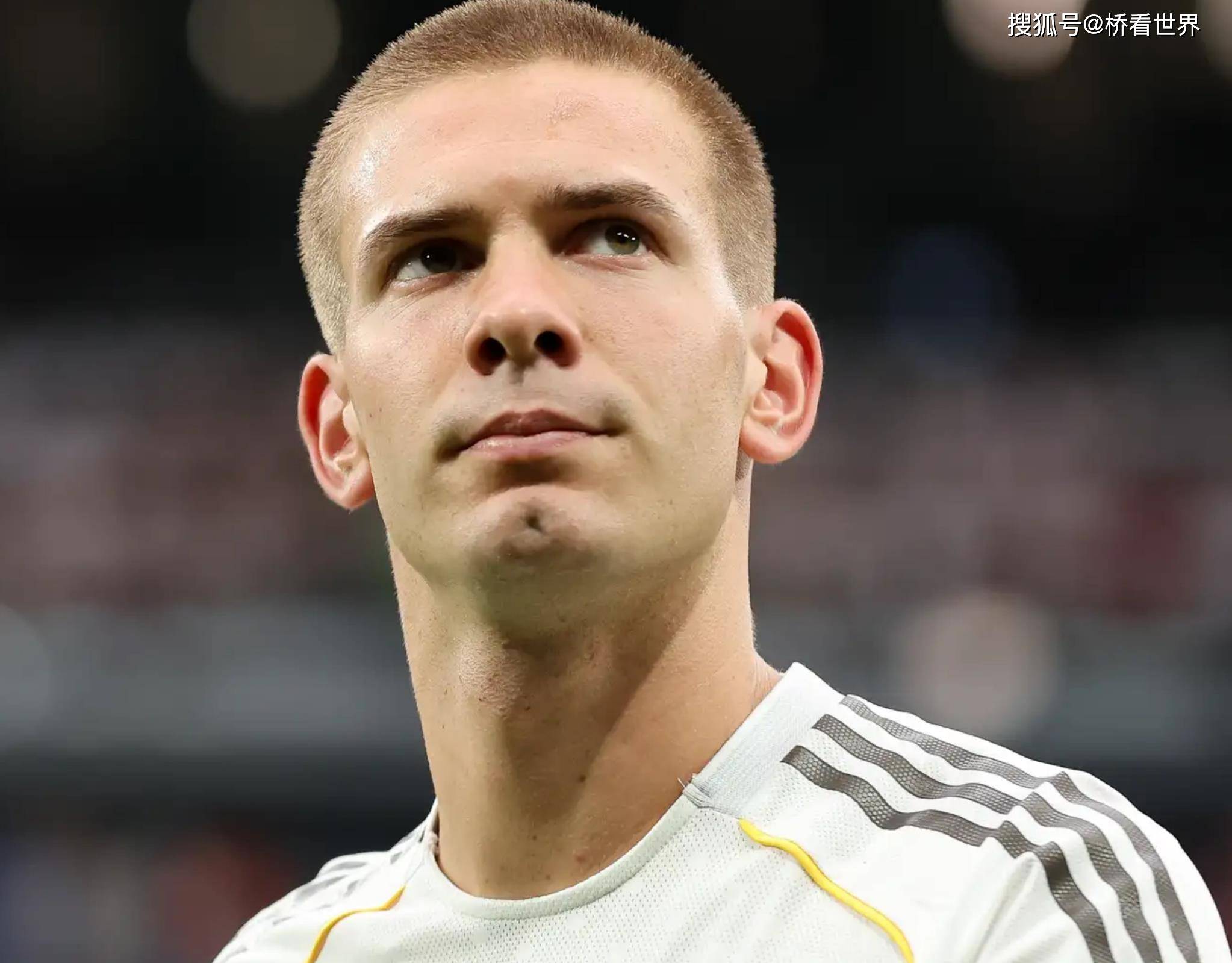 包含转会期托特纳姆调整名单以备NBA季后赛，再遭质疑环节打磨，压力陡增，资深球员宣示担当的词条-爱游戏体育官网